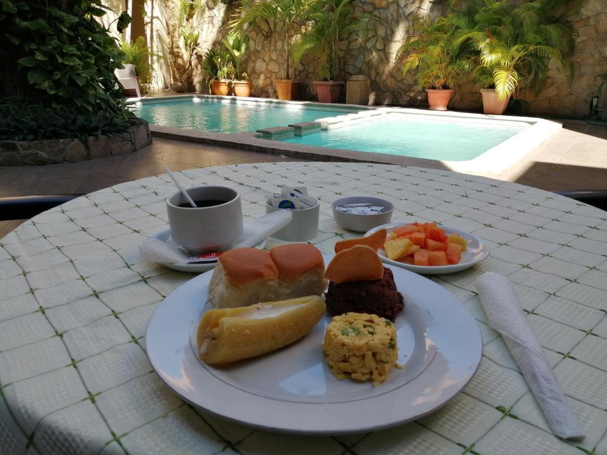Hotel Plaza Floresta 산 미구엘 외부 사진